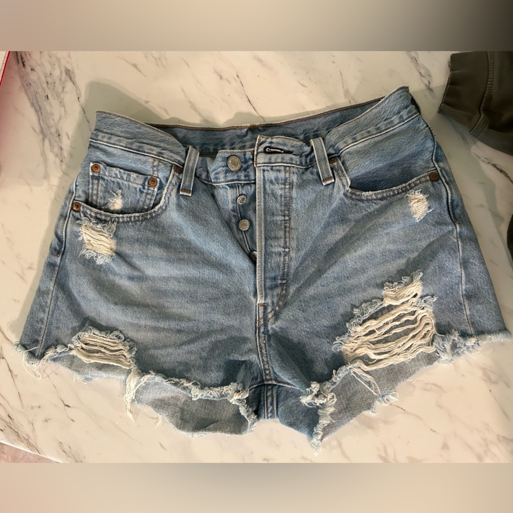 Levi’s Distressed Denim Women's Shorts